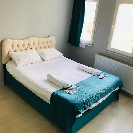 Aparthotel Tekyamac House *