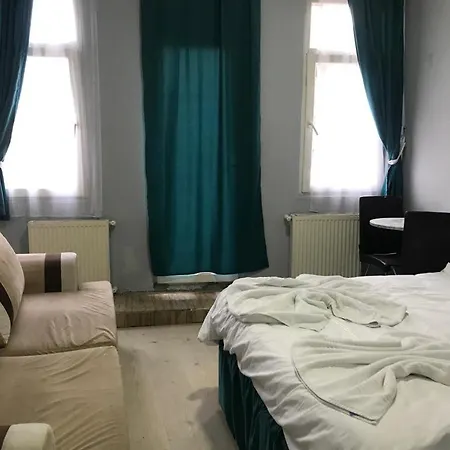 Aparthotel Tekyamac House *